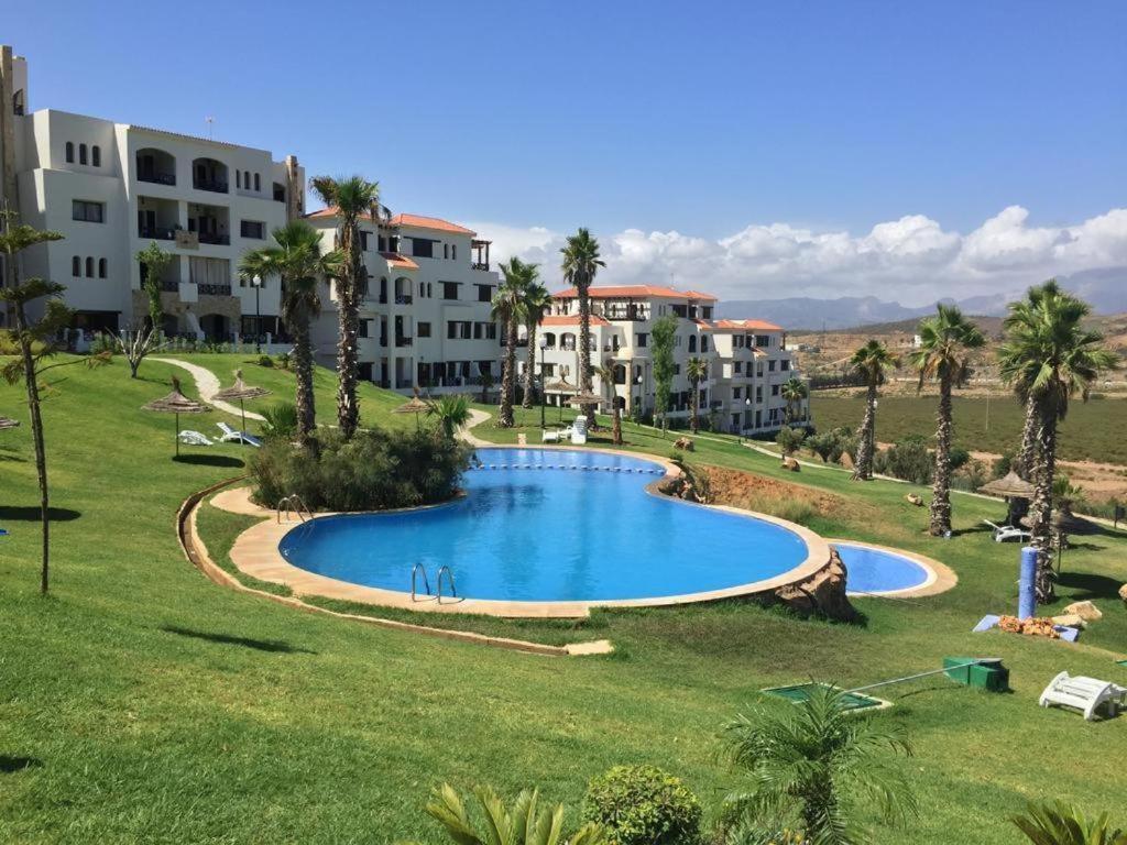 Superbe Appartement Neuf En Residence Avec Piscine Cabo Negro Luaran gambar